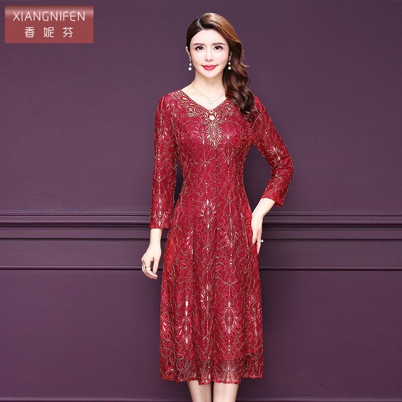 香妮芬2025春季中年妈妈连衣裙喜庆婚宴婆婆装中长款气质蕾丝礼服