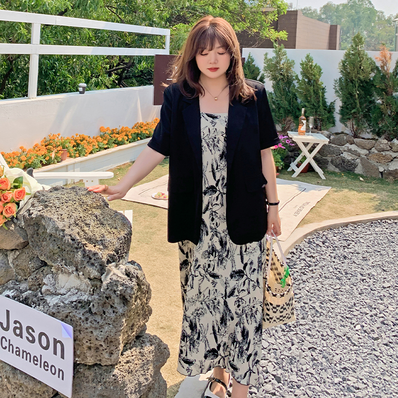 西装两件套装高级感夏季新款大码女装上衣+碎花吊带裙套装连衣裙