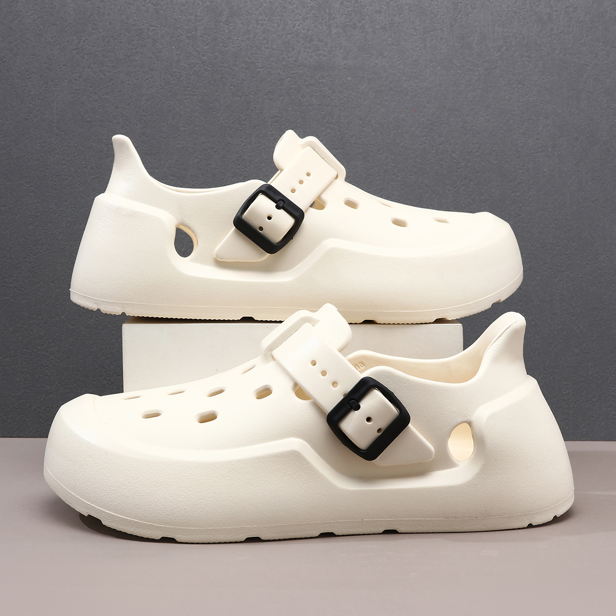 洞洞鞋情侣款踩屎感沙滩凉鞋户外