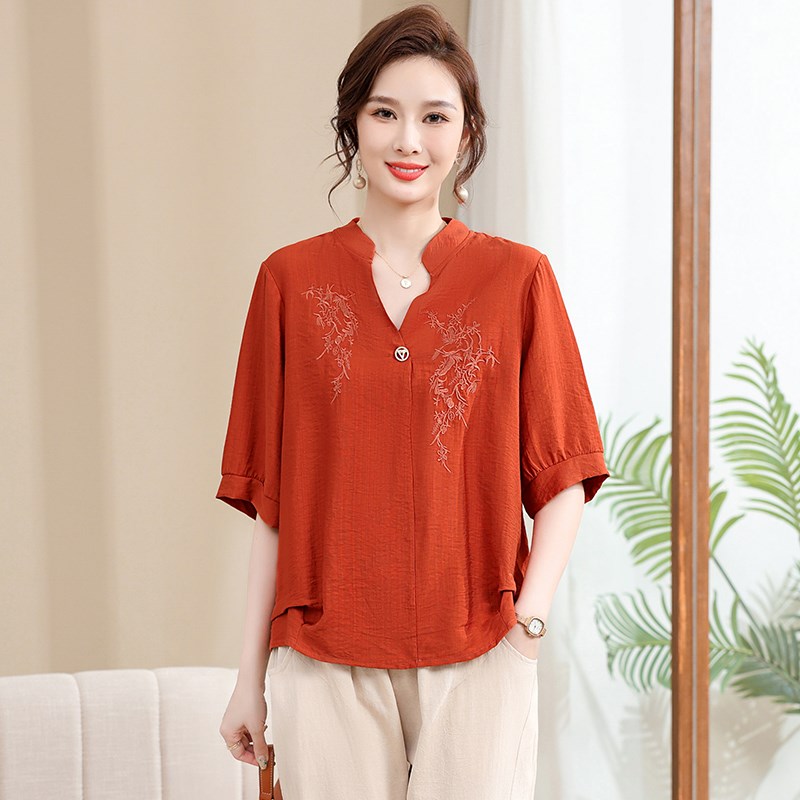 新款妈妈夏装短袖上衣40岁中年女洋气小衫中老年女装时尚t恤套装