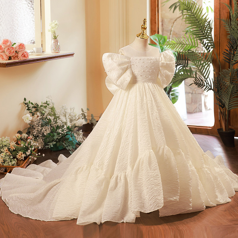 女童礼服轻奢小众高端2023新款夏儿童走秀主持人礼服白色钢琴拖尾