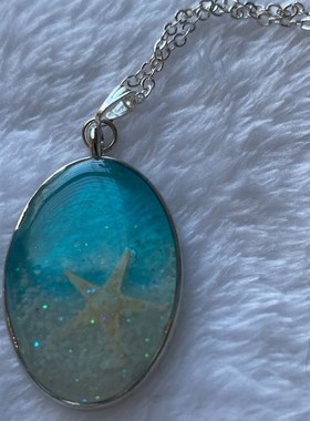 海滩景观树脂夜光吊坠发光项链个性纯手工情侣男女生日礼物