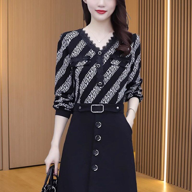 2023b秋季新款假两件套长袖蕾丝连衣裙小个子气质时尚妈妈条纹裙