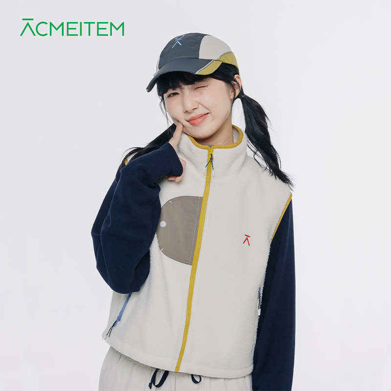 爱棵米户外亲子抓绒立领马甲