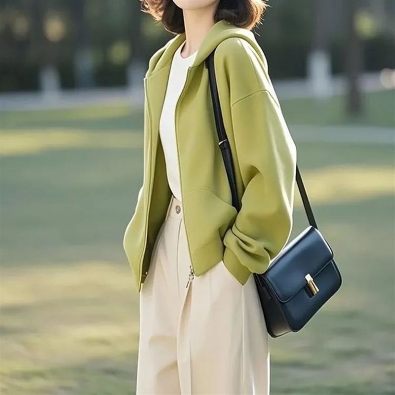 潮流早春新款小个子设计感百搭高级小众不撞款绿色开衫卫衣外套女