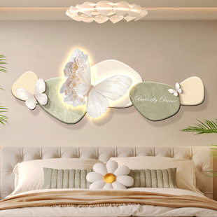 法式奶油风客厅装饰画高级感沙发背景墙挂画蝴蝶壁灯卧室床头壁画