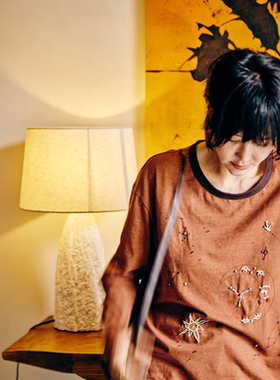 KOKO WANG新款复古撞色领口竹节麻感针织钉珠长袖T恤 N0015H03T01