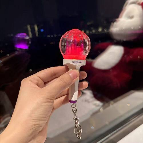 GIDLE应援棒钥匙扣多色可变LED