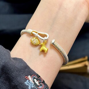 本命年福运小马手镯铜钱平安锁手环新中式描金吉言马手饰新年礼物