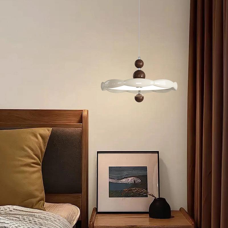 现代简约奶油风床头小吊灯全光谱护眼餐厅吧台灯2025新款