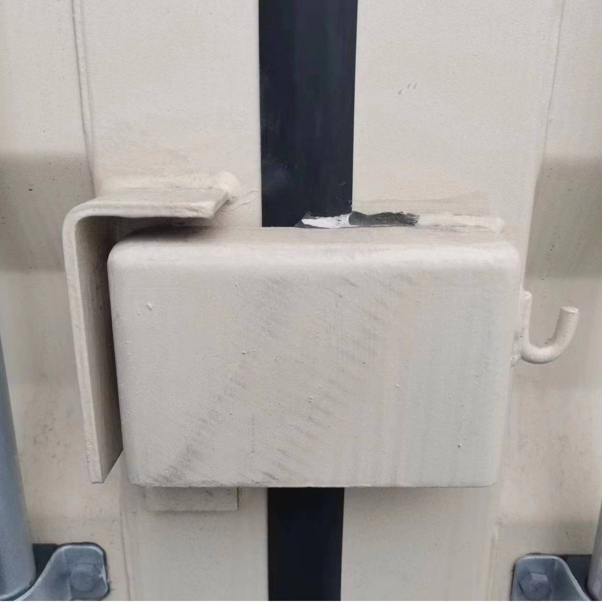 挂车厂家直销 焊接 集装箱专用 重型汽车专用 集装箱锁盒,商业/办公家具,岗亭/商铺售货亭/工作房/移动房,淘宝优惠券,粉丝福利购,淘宝优惠卷