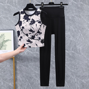 带胸垫瑜伽服女2025新款运动套装时尚春秋季健身上衣普拉提训练服