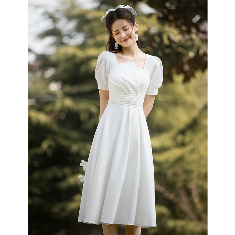 领证登记小白裙日常白裙子气质y缎面平时可穿订婚礼服轻婚纱连衣