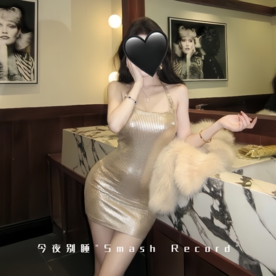 性感亮片抹胸挂脖露背连衣裙