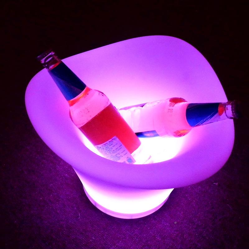 跨境热啤销LE发光料香槟塑D酒吧酒具塑料冰桶KD-IB50七彩防水充电