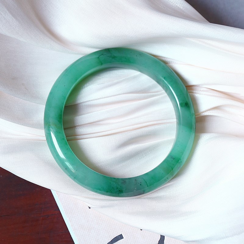 工厂处理 天然独龙玉冰飘花手镯 满绿飘花镯子带点伴生矿女款饰品