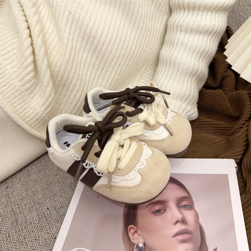 2025年女童春款德训鞋软底低帮板鞋2-3岁幼童鞋女宝宝幼儿园鞋子