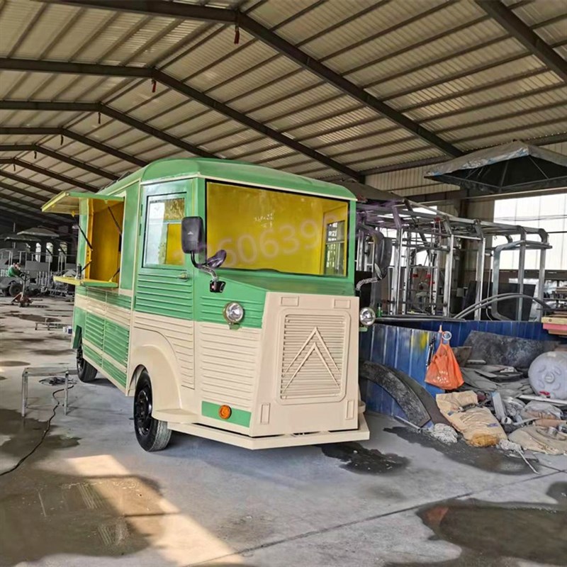 美陈装饰复古铁艺模型红色双层巴士车模型景区引流设备产品