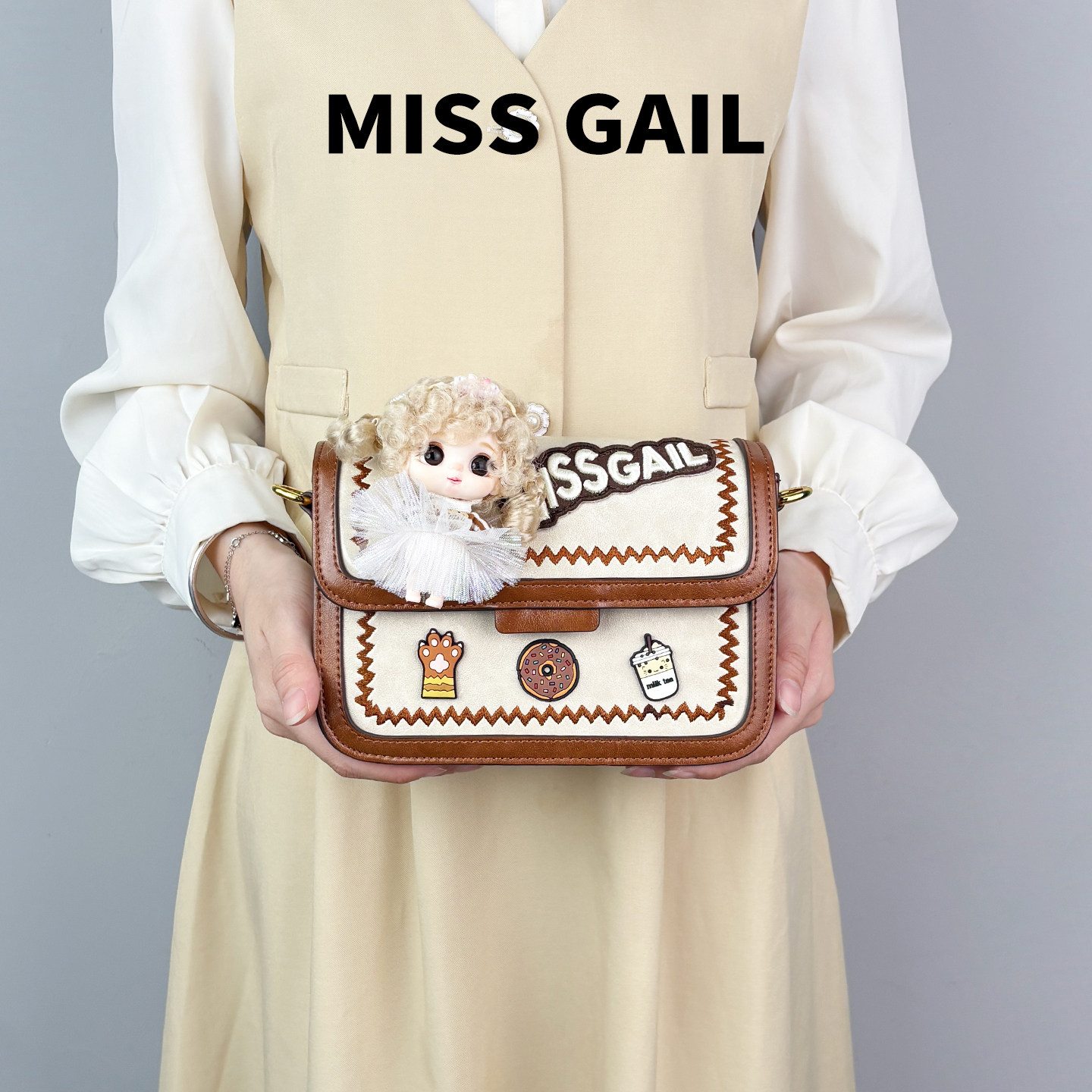 MissGail精致可爱萌娃信封小方包少女感日常百搭款通勤包小众实用