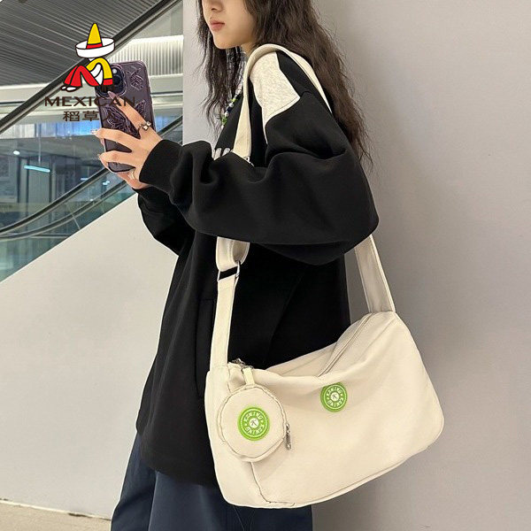 稻草人牛仔斜挎包女潮牌通勤情侣单肩包休闲大学生邮差托特包