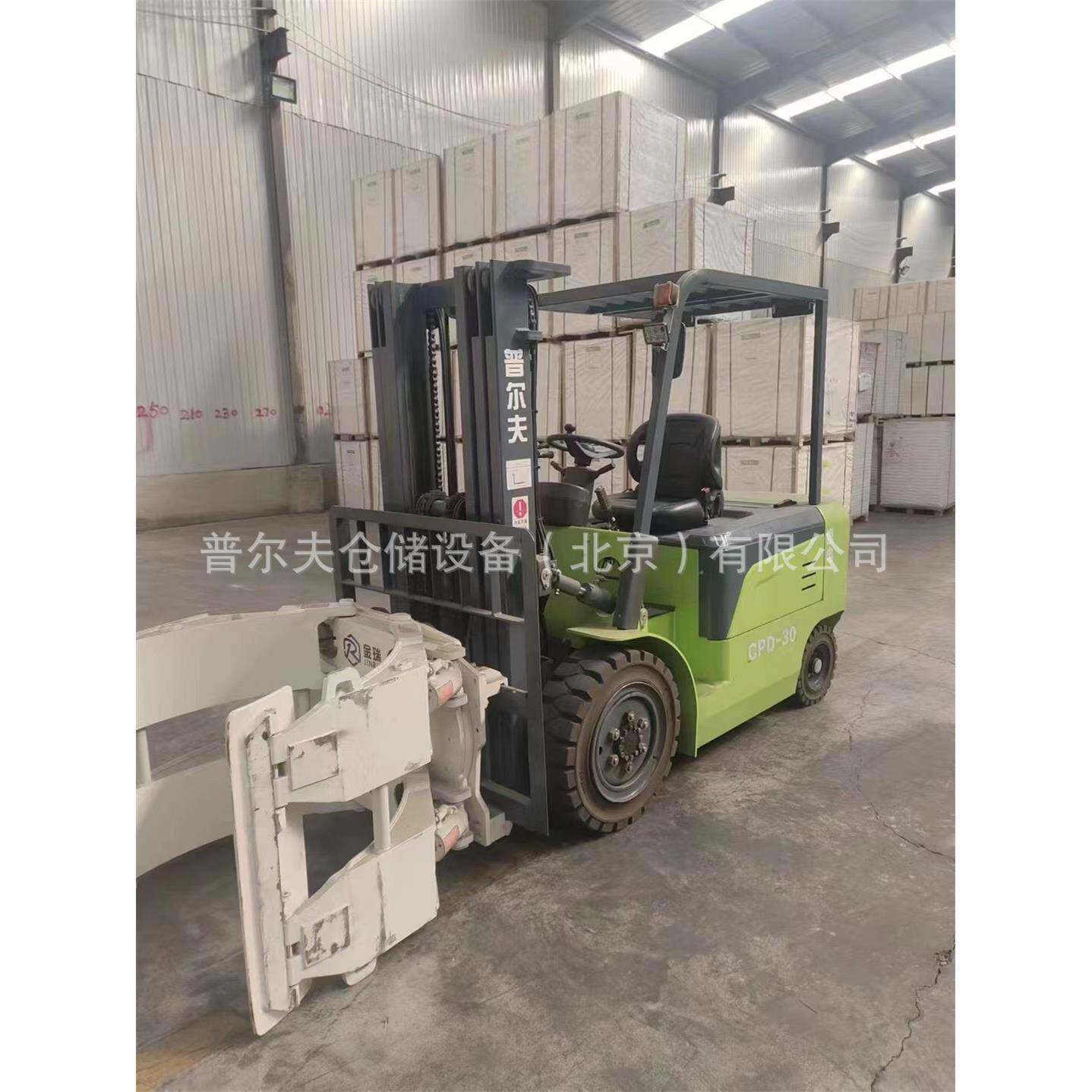纸卷抱夹油桶抱夹 冰箱推拉器 属具软包夹电动叉车
