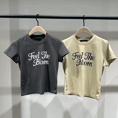 正品短袖T恤2026夏新品艺术字体印花收腰正肩弹力棉MBF2TEE046