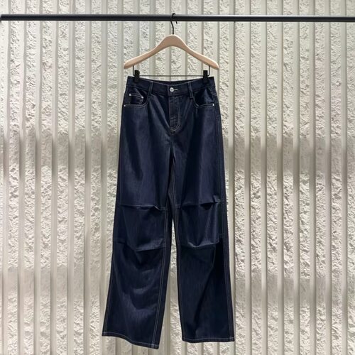 【a系列】MOCO2026夏新品天丝棉轻薄光感牛仔裤MBF2JEN024