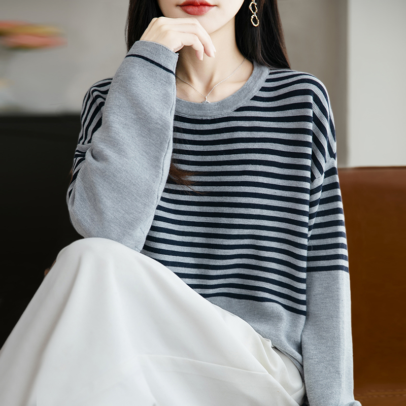 秋冬拼接条纹针织打底衫女2025新款春秋洋气上衣大码女装秋冬毛衣