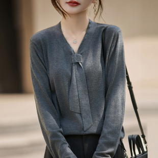 女装 洋气大码 上衣秋冬毛衣 女2025新款 秋冬V领烫钻飘带针织打底衫