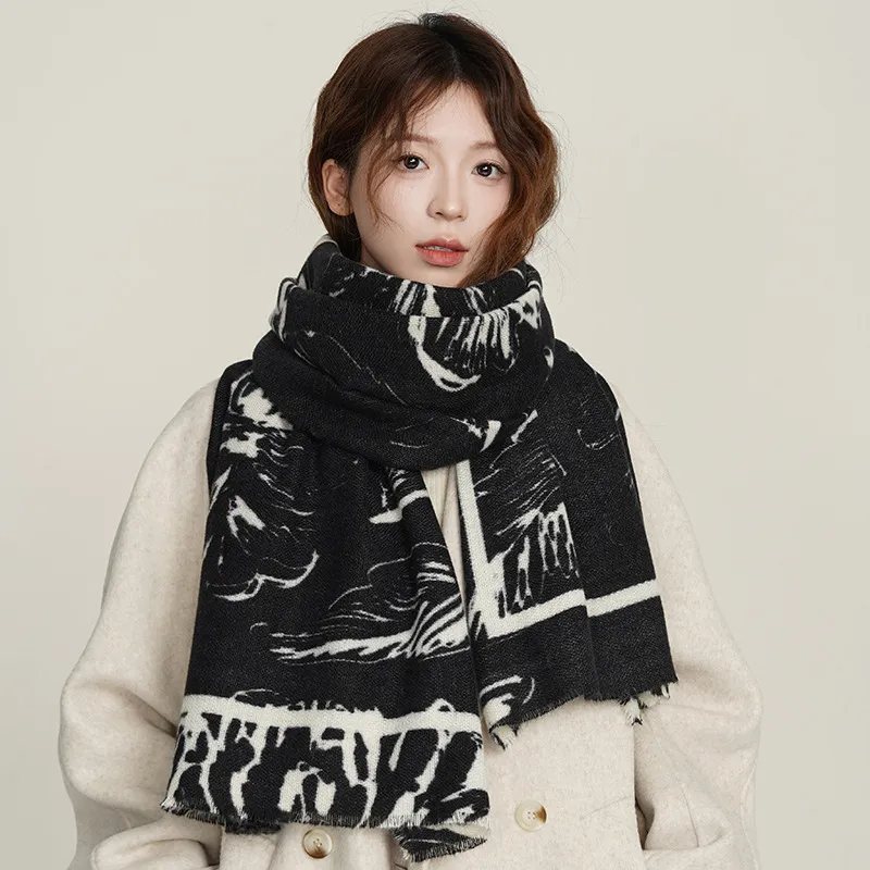 秋冬新款花朵印花仿羊绒围巾女日韩文艺清新通勤加厚保暖披肩