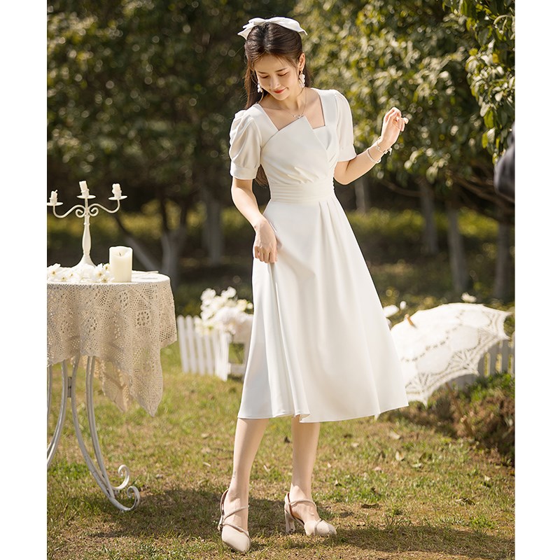 领证登记小白裙日常白裙子气质缎面平时可穿订婚礼服轻婚纱连衣裙