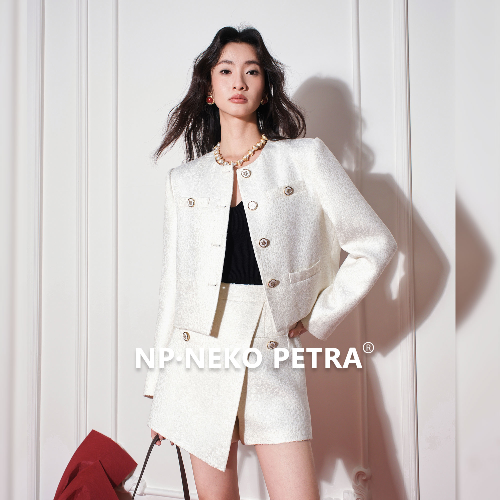 限时清仓特卖/高级感浮雕白色小香风套装女春秋时尚短裤裙两件套