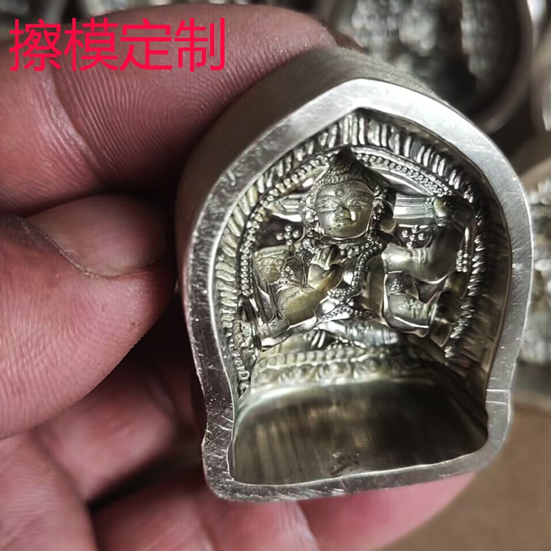 明代四臂文殊菩萨擦擦佛模具黄铜材质尺寸是3.8厘米支持定制