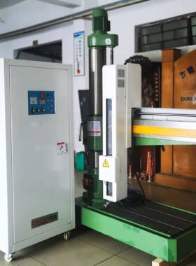 EDM厂家供万向摇臂5mm大孔径电火花穿孔机DK703细孔放电机