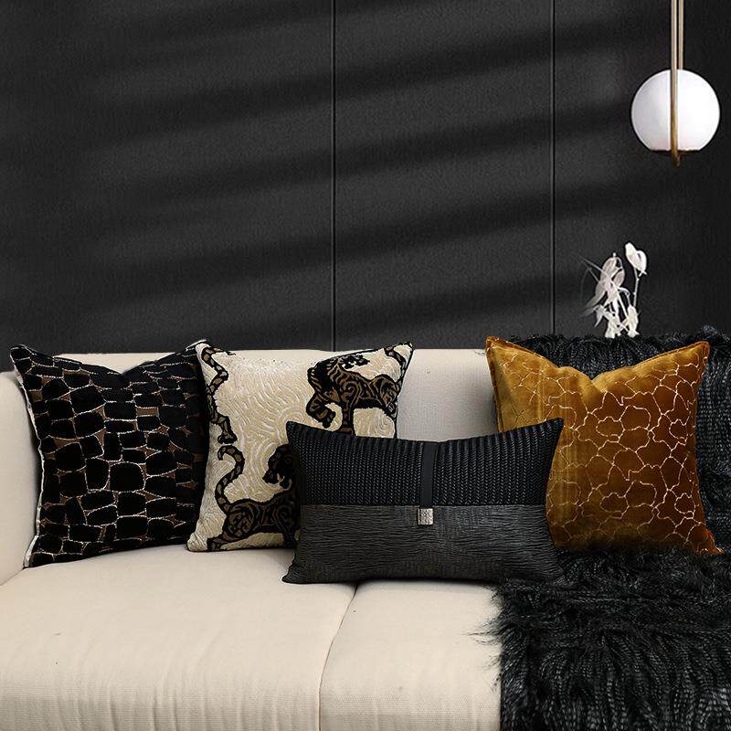 现代简约客厅沙发抱枕轻奢高级感拼接靠垫高端样板间软装靠枕