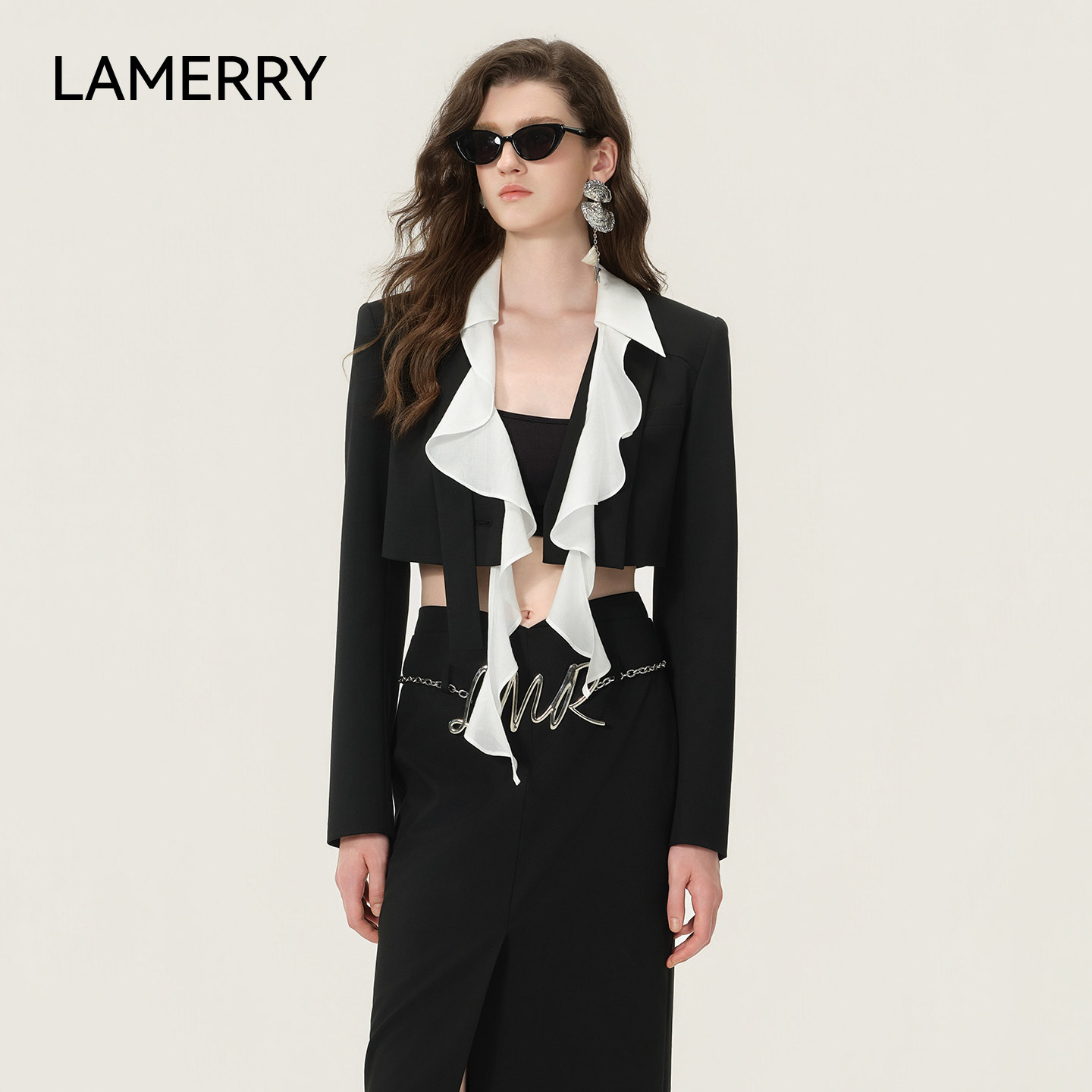 LAMERRY/朗美睿26春黑色酷飒风西装boxyfit立体剪裁短外套高级感
