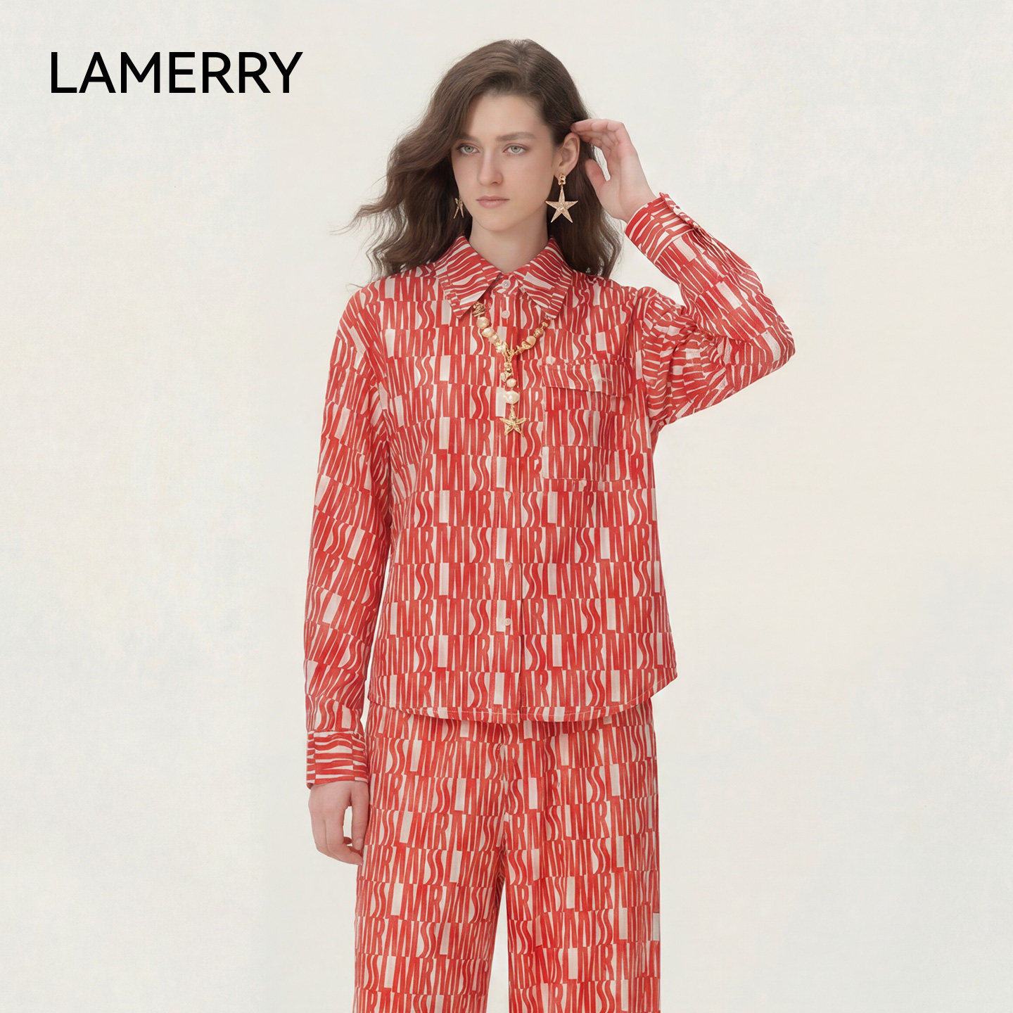 LAMERRY/朗美睿26夏红白花色衬衫印花桑蚕丝女廓形凉感飘带钻饰