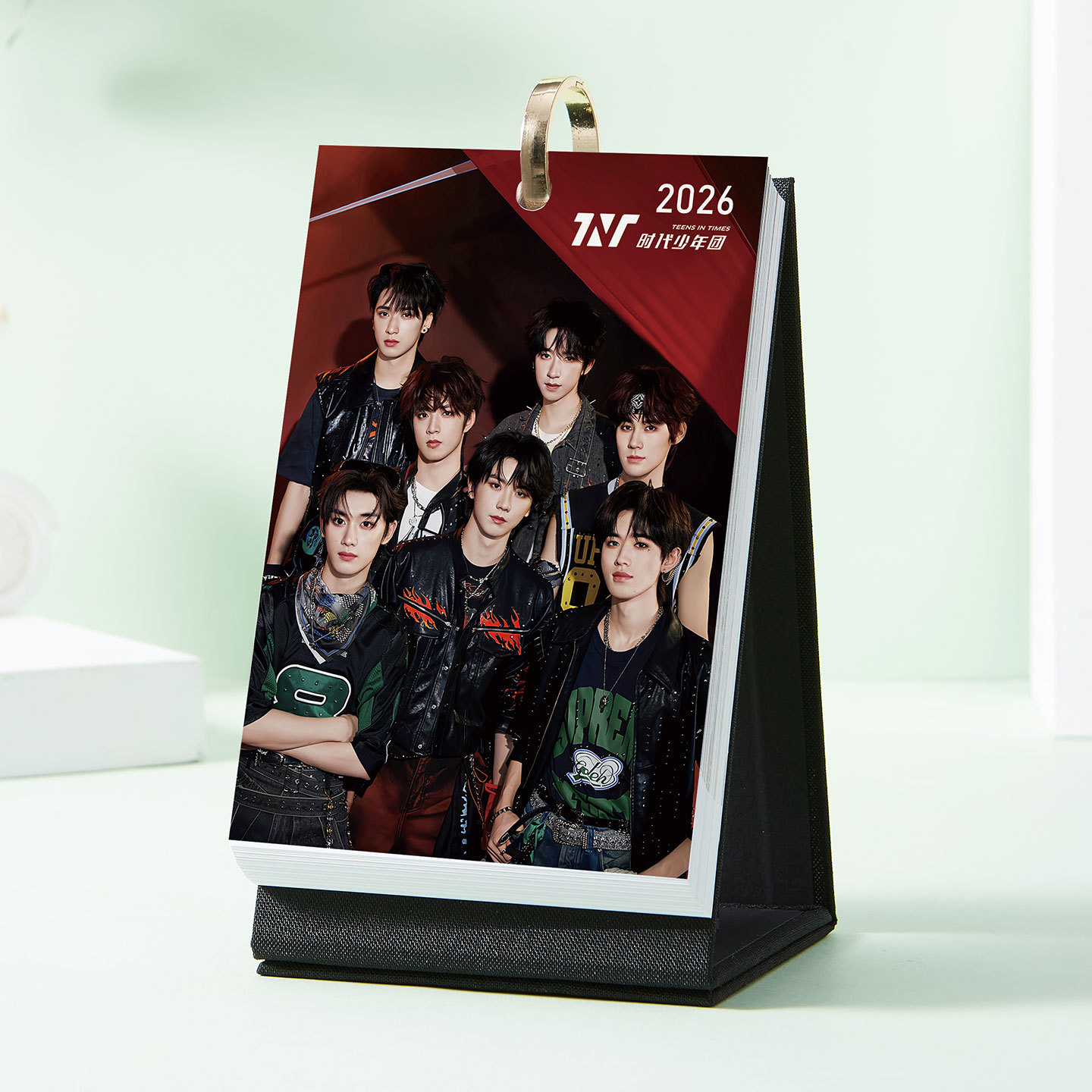 TNT时代少年团2026年新款台历照片日历明星桌面台历周边简约摆件