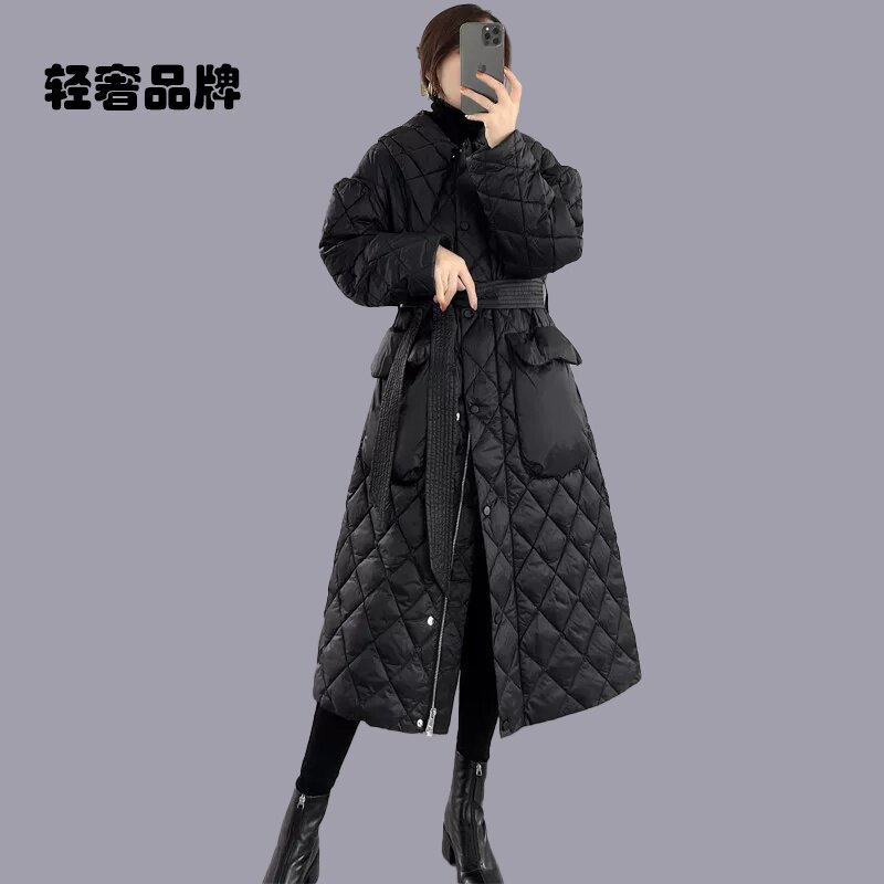 2025新款女装冬季系带菱格黑色羽绒服女中长款过膝亮面白鸭绒外套
