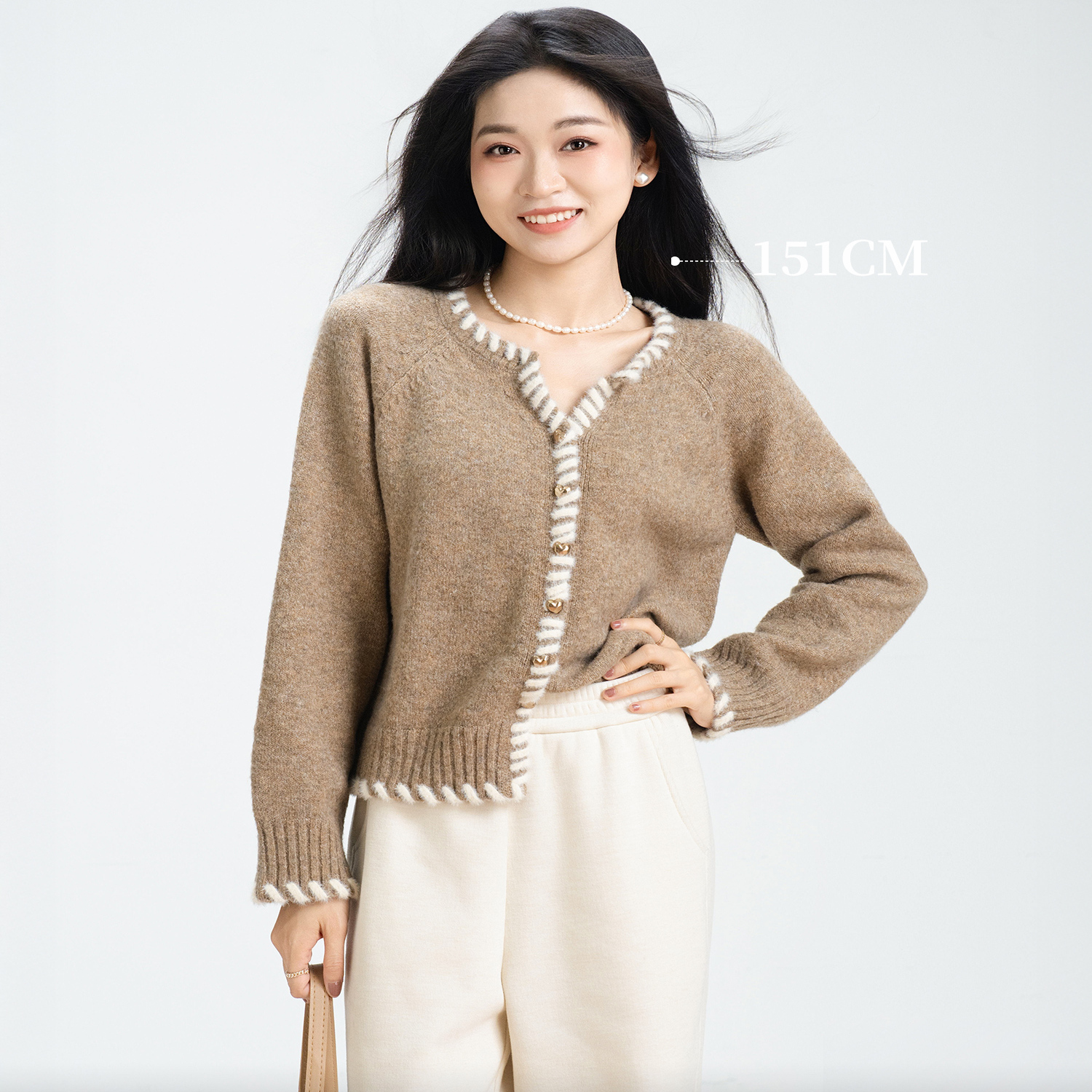 小个子温柔风白边装饰开衫