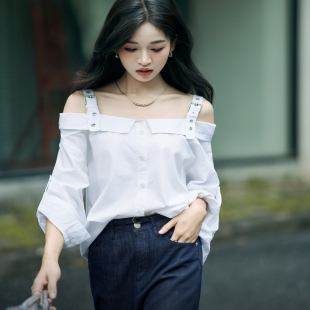穿搭设计感十足显瘦不挑人1205 黑标 小个子露肩白色衬衫 女秋季