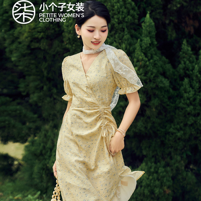 小个子法式泡泡袖连衣裙