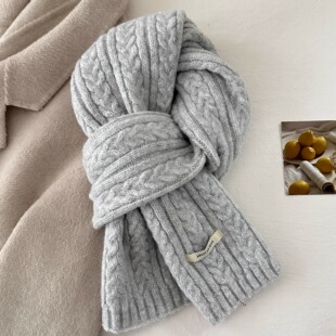 蓝色高级感含羊毛围巾女秋冬季韩系氛围感保暖厚针织百搭米白围脖