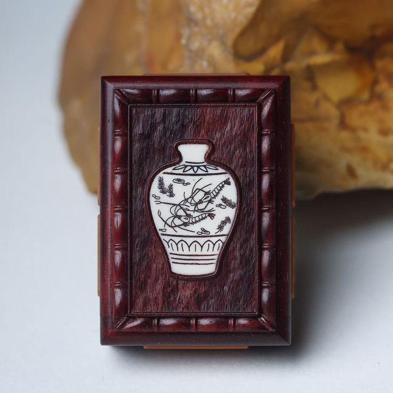 小叶紫檀嵌橄榄核黄蛉盒4*2.2*1.6cm迷你款张圣林制内饰线条工艺