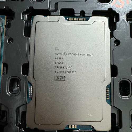 {议价}intel 8558P CPU 4677针 48核96线程{议价}