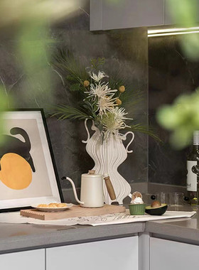 现代轻奢样板间厨房摆件道具售楼处装饰酒花瓶花艺仿真果托盘组合