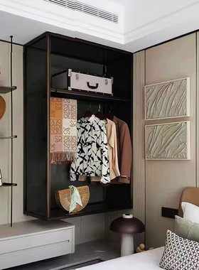 现代样板间衣帽女士卧室柜