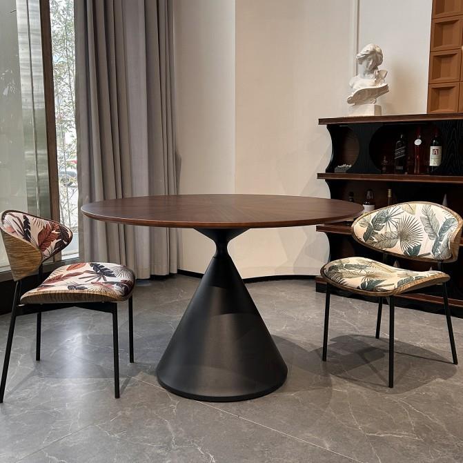 法式黑胡桃色台面中古风实木圆形餐桌椅组合高级感复古风圆桌家用