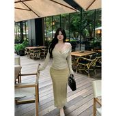 纯欲性感V领褶皱收腰上衣刺绣蕾丝包臀裙套装 babes 绿豆奶昔