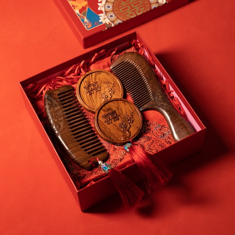 结婚礼物送闺蜜檀木梳套装新婚礼物送新人高级实用轻奢纪念日礼品